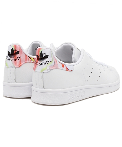 adidas Originals（アディダスオリジナルス）の「ウィメンズ