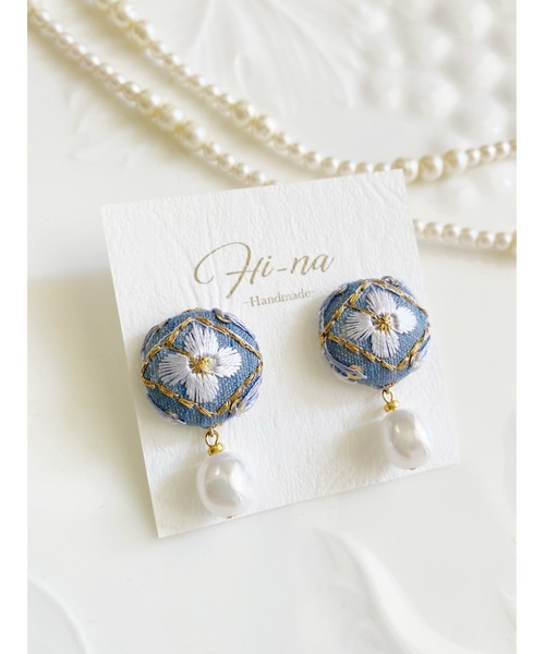 tone(トーン)の「【Hi-na】刺繡テキスタイルのくるみパーツ×パール ピアス(MA)(ピアス(両耳用)・レディース・ブルー系その他/ピンク・FREE)」の5枚目の写真