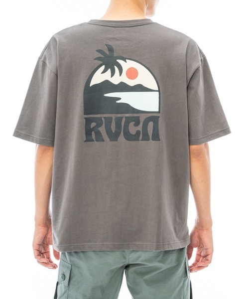 RVCA（ルーカ）の「RVCA メンズ  SUNDOWNER SS Ｔシャツ【2023年夏モデル】/ルーカバックプリント半袖Tシャツ（Tシャツ/カットソー・メンズ・ブルー/ブラウン/ホワイト・SMALL/MEDIUM/LARGE）」の9枚目の写真