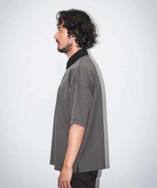 URBAN RESEARCH Sonny Label（アーバンリサーチサニーレーベル）の「『吸水速乾』『UVカット』　OOPS　カットジャガード半袖ポロシャツ（ポロシャツ・メンズ・レッド系その他/ベージュ系その他/ブルー系その他・MEDIUM/LARGE）」の15枚目の写真