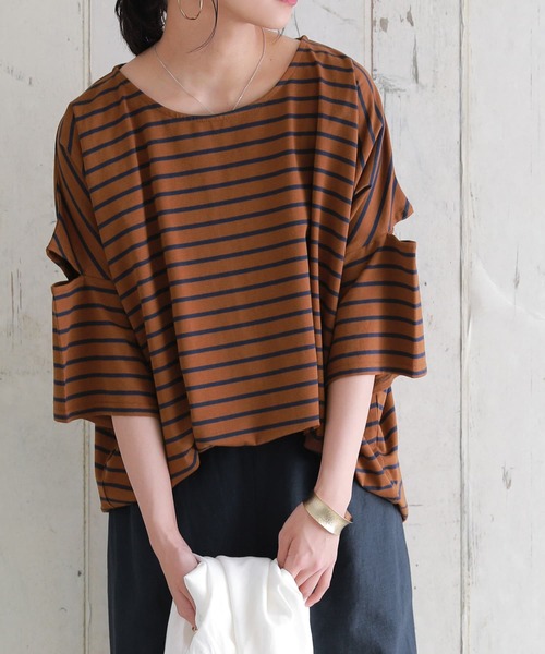 n'OrLABEL（ノアールレーベル）の「【廃盤】『ボーダー柄カットアウトTシャツ』（Tシャツ/カットソー・レディース・ブラウン/ホワイト×グリーン/ホワイト×ネイビー/ブラック×ホワイト・FREE）」の4枚目の写真