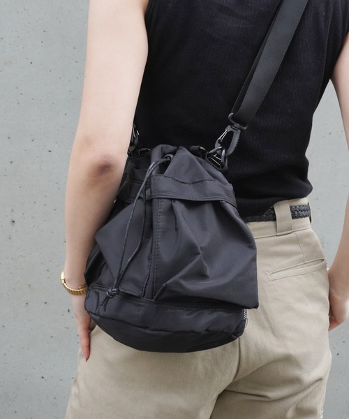 【極美品】ロエベ ミリタリーバッグ ショルダーバッグ アナグラム ネイビー LOEWE ロエベ ショルダーバッグ BOLSO MILITARY ミリタリー XS