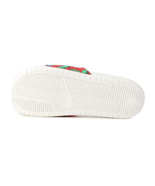 NIKE(ナイキ)の「▼ボワソンショコラ NIKE WMベナッシ JDIプリント(サンダル・レディース・レッド/ブラック・24cm/23cm)」の7枚目の写真