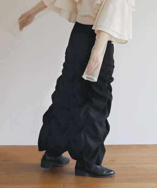 ur,Melty（ユアメルティー）の「裾シャーリングスカート（スカート・レディース・ナチュラル/イエロー/ブラック/ライトグレー・FREE）」の11枚目の写真