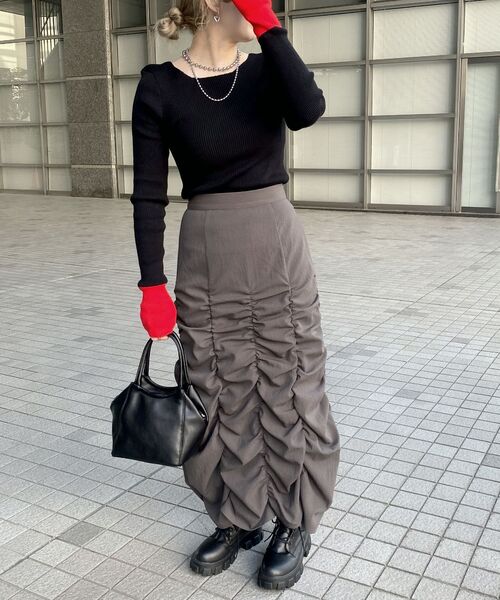 ur,Melty（ユアメルティー）の「裾シャーリングスカート（スカート・レディース・ナチュラル/イエロー/ブラック/ライトグレー・FREE）」の10枚目の写真