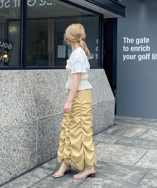 ur,Melty（ユアメルティー）の「裾シャーリングスカート（スカート・レディース・ナチュラル/イエロー/ブラック/ライトグレー・FREE）」の6枚目の写真