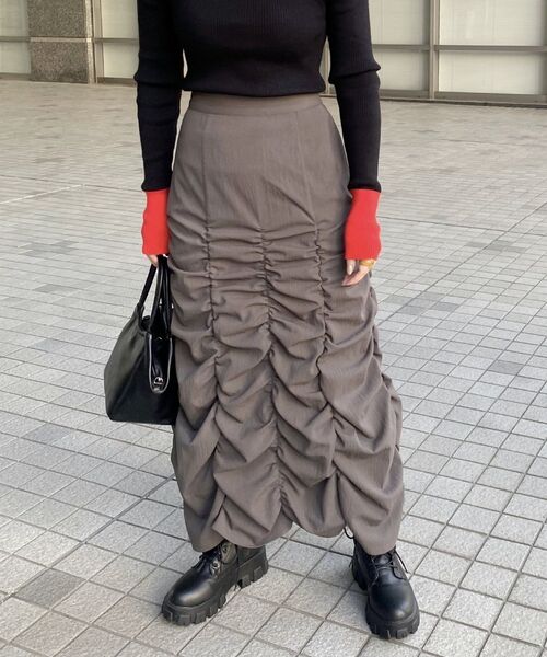 ur,Melty（ユアメルティー）の「裾シャーリングスカート（スカート・レディース・ナチュラル/イエロー/ブラック/ライトグレー・FREE）」の20枚目の写真