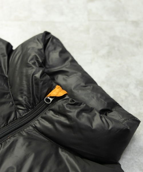 NYLAUS（ナイラス）の「スタンドカラー ヨーク切り替え ダウンベスト（ダウンベスト・メンズ・ホワイト/タン/オレンジ/ブラック/カーキ・LL/L/M）」の13枚目の写真