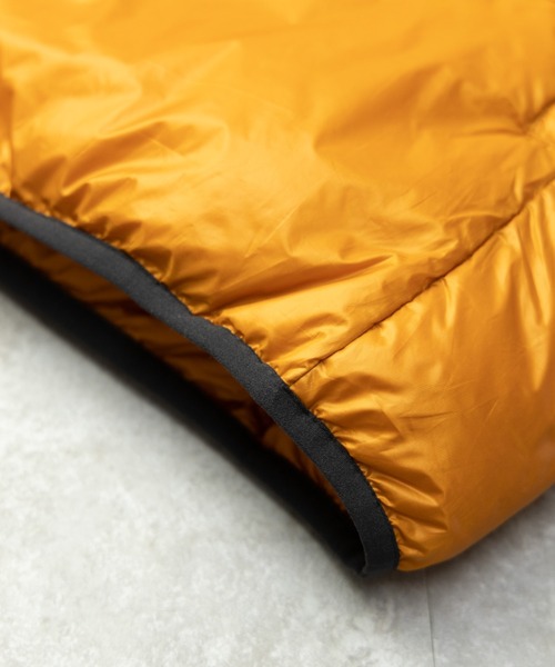 NYLAUS（ナイラス）の「スタンドカラー ヨーク切り替え ダウンベスト（ダウンベスト・メンズ・ホワイト/タン/オレンジ/ブラック/カーキ・LL/L/M）」の17枚目の写真