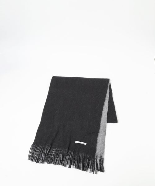 mysty woman(ミスティウーマン)の「リバーシブル無地ストール 961435(マフラー・レディース・ブラック/グレー系その他/ピンク/アイボリー・FREE)」の7枚目の写真