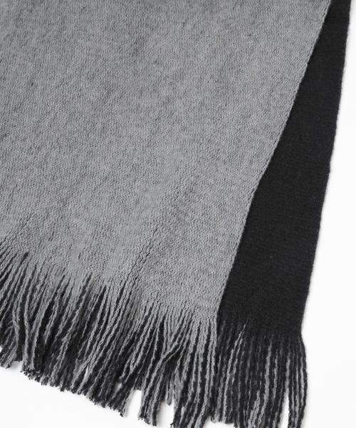 mysty woman(ミスティウーマン)の「リバーシブル無地ストール 961435(マフラー・レディース・ブラック/グレー系その他/ピンク/アイボリー・FREE)」の11枚目の写真