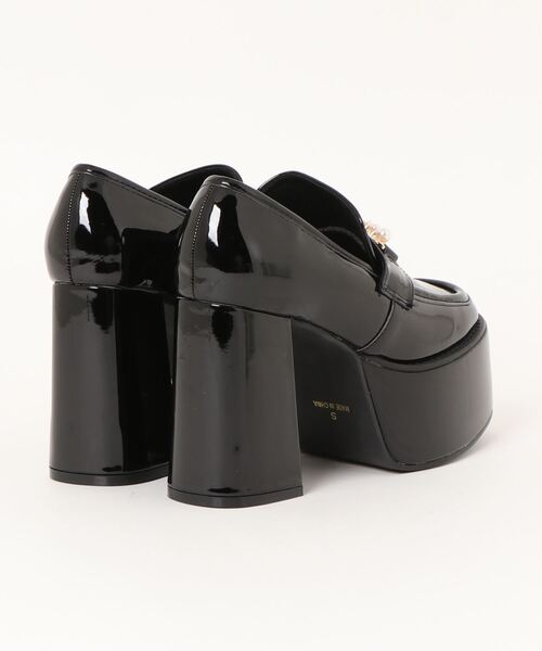 Mafmof(マフモフ)の「Mafmof(マフモフ)10cmヒールパールビット厚底ローファーパンプス(パンプス・レディース・ブラック/ブラック系その他・L/LL/S/M)」の3枚目の写真