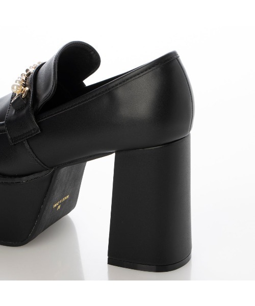 Mafmof(マフモフ)の「Mafmof(マフモフ)10cmヒールパールビット厚底ローファーパンプス(パンプス・レディース・ブラック/ブラック系その他・L/LL/S/M)」の16枚目の写真