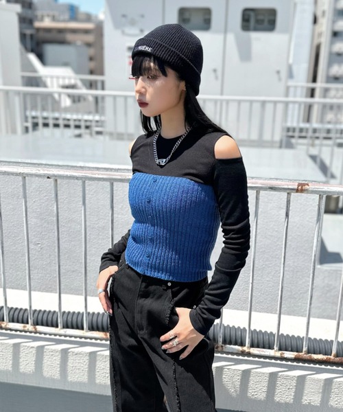 LVEU.（ラブユ.）の「【LVEU.】リブニットボタンビスチェ / トップス チューブトップ ビスチェ リブ ニット ボタン ブラック ブルー（チューブトップ・レディース・ブラック/ブルー・FREE）」の9枚目の写真