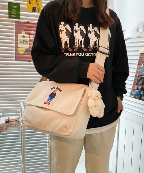 mushwear(マッシュウェア)の「ベアキャンバスショルダー(メッセンジャーバッグ・メンズ・ブラック/ホワイト/ブラウン・FREE)」の2枚目の写真