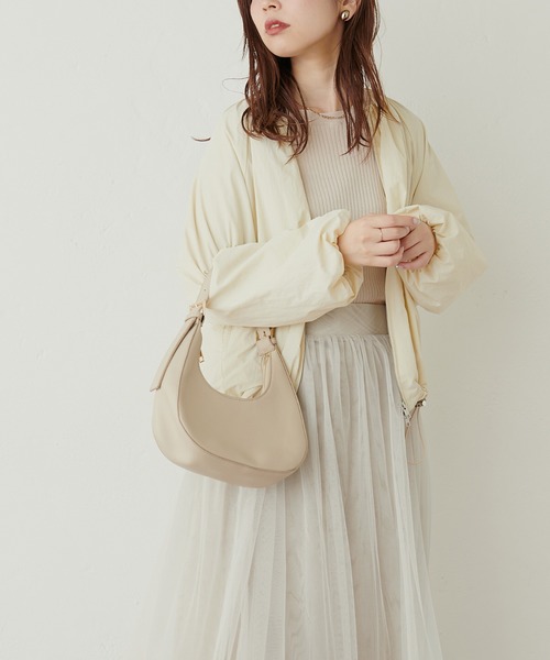 natural couture（ナチュラルクチュール）の「バルーン袖ギャザーブルゾン（ブルゾン・レディース・ブラック/カーキ/アイボリー・FREE）」の3枚目の写真