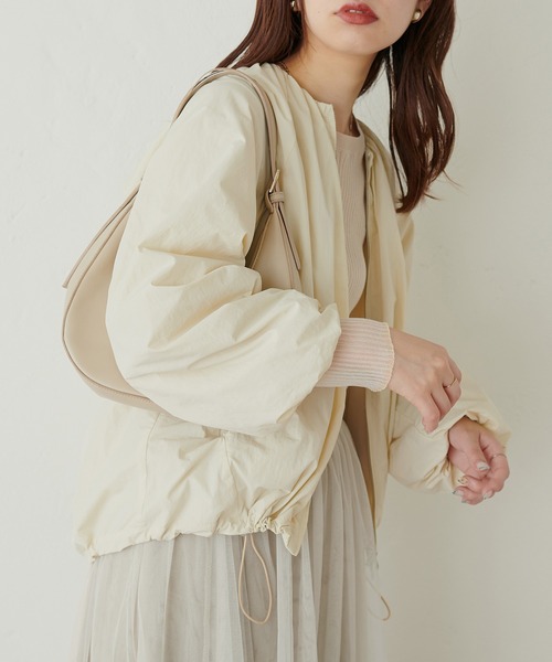 natural couture（ナチュラルクチュール）の「バルーン袖ギャザーブルゾン（ブルゾン・レディース・ブラック/カーキ/アイボリー・FREE）」の5枚目の写真