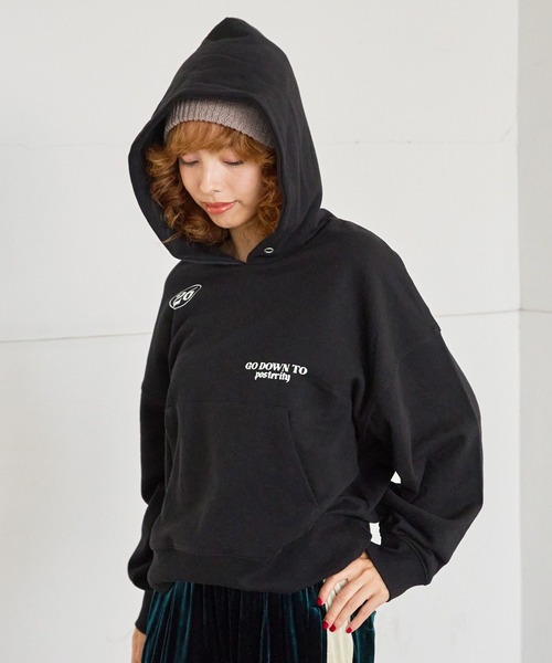 PBLIM（ページボーイリム）の「PBLIM/ポケットバルーンシルエットパーカー（パーカー・レディース・オフホワイト/ブラック・SMALL/MEDIUM）」の13枚目の写真