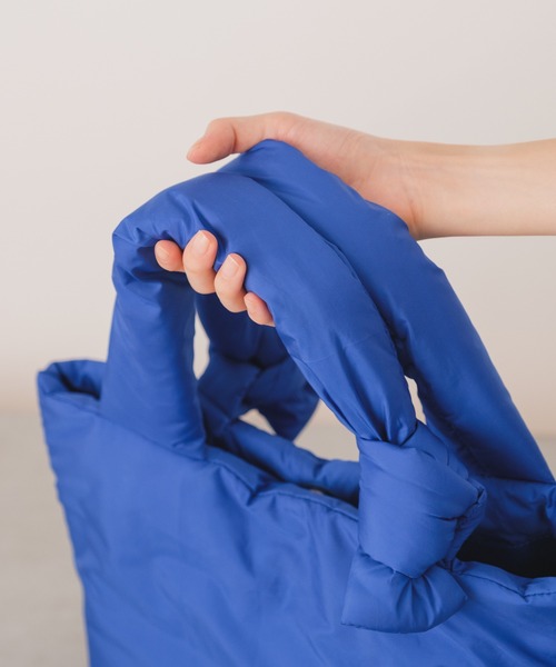 Actually（アクチュアリー）の「中綿ミニトート（トートバッグ・レディース・ブラック/ブルー/グレイッシュベージュ/ベージュ・フリー）」の14枚目の写真