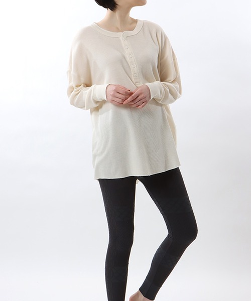 HANES(ヘインズ)の「【Hanes】Hanes UNDIES Waffle Henly HW4-W503(Tシャツ/カットソー・レディース・ホワイト/ブラック/グレー/ブラウン・FREE)」の14枚目の写真