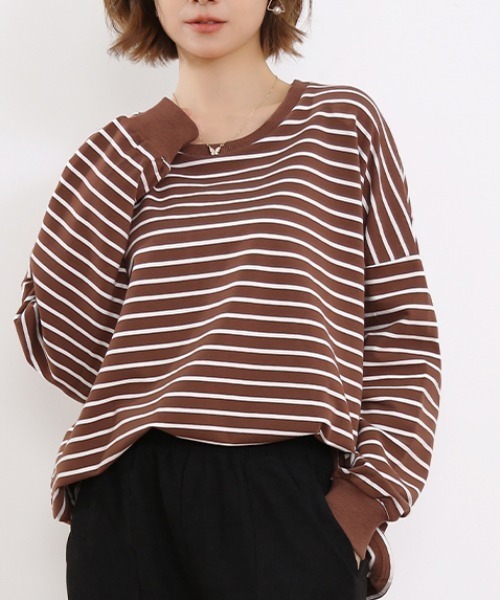Doux Belle(ドゥーベル)の「ボーダーゆるロングTシャツ(Tシャツ/カットソー・レディース・ブラック/ブラウン/グレー/ホワイト/イエロー・FREE)」の4枚目の写真