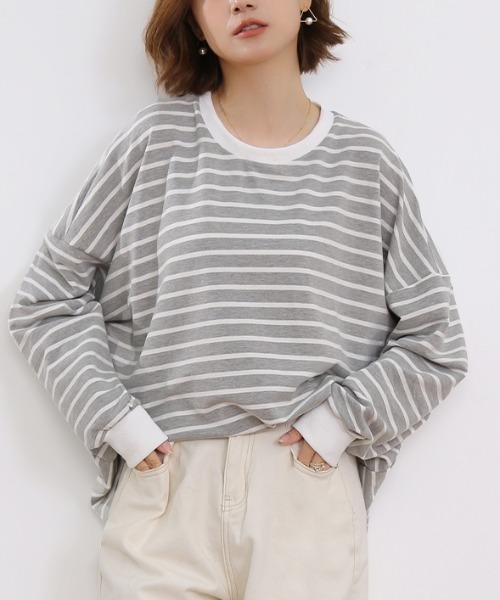 Doux Belle(ドゥーベル)の「ボーダーゆるロングTシャツ(Tシャツ/カットソー・レディース・ブラック/ブラウン/グレー/ホワイト/イエロー・FREE)」の1枚目の写真