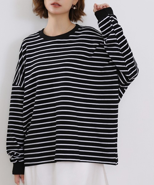 Doux Belle(ドゥーベル)の「ボーダーゆるロングTシャツ(Tシャツ/カットソー・レディース・ブラック/ブラウン/グレー/ホワイト/イエロー・FREE)」の3枚目の写真