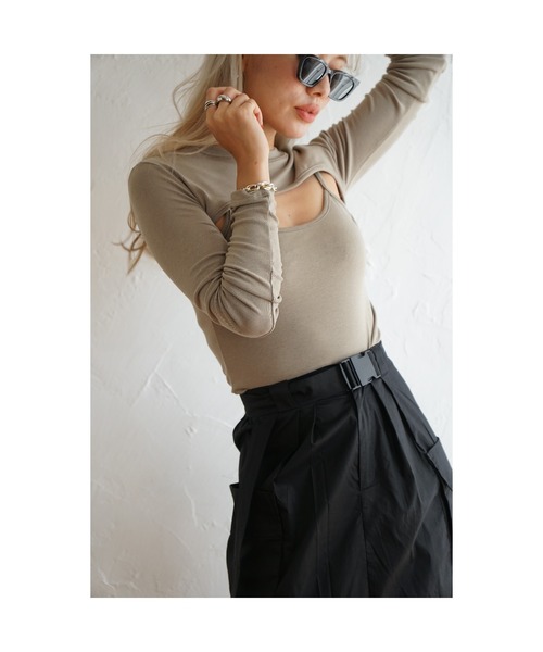 ODORATA（オドラタ）の「フェイクレイヤードPO（Tシャツ/カットソー・レディース・ブラック/ベージュ・FREE）」の10枚目の写真