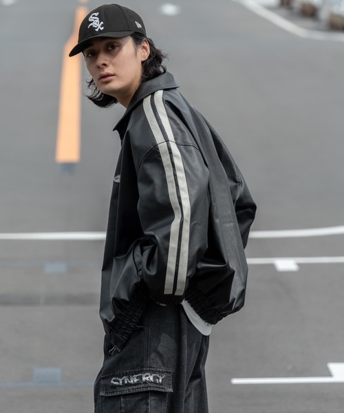 kutir（クティール）の「フェイクレザートラックジャケット（ライダースジャケット・メンズ・ブラック・MEDIUM/LARGE）」の4枚目の写真