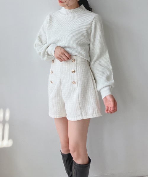 AS KNOW AS plus（アズノゥアズプラス）の「キラボタン ツイード ハイウエストショートパンツ　セットアップ可能（その他パンツ・レディース・ブラック/オフホワイト・FREE）」の12枚目の写真