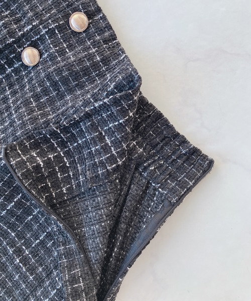 AS KNOW AS plus（アズノゥアズプラス）の「キラボタン ツイード ハイウエストショートパンツ　セットアップ可能（その他パンツ・レディース・ブラック/オフホワイト・FREE）」の21枚目の写真