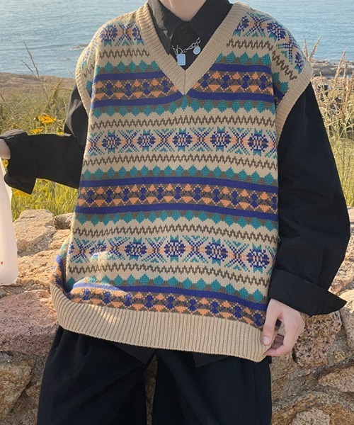 SEN TOKYO（セントーキョー）の「ノルディック柄ルーズVネックセーターベスト（ベスト・メンズ・ベージュ/ブルー・M/L/XL）」の3枚目の写真