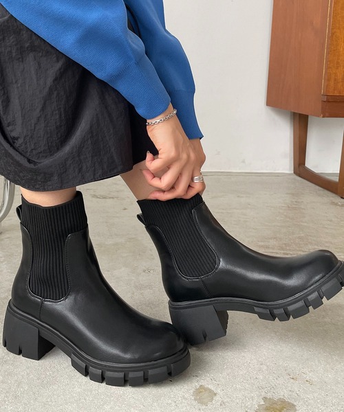 210nouve（トゥージュヌーブ）の「トラックソールソックスブーツ（ブーツ・レディース・ベージュ/ブラック・39/36/38/37）」の7枚目の写真