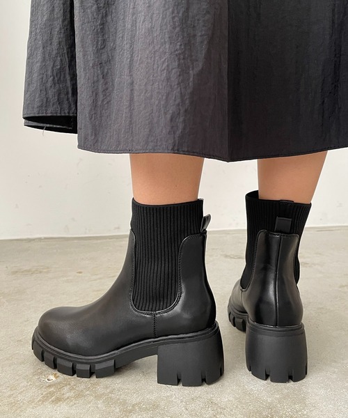 210nouve（トゥージュヌーブ）の「トラックソールソックスブーツ（ブーツ・レディース・ベージュ/ブラック・39/36/38/37）」の13枚目の写真