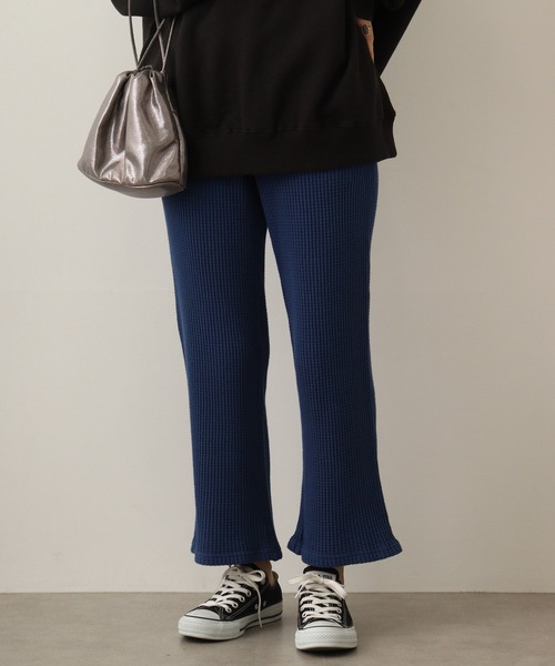 Arinomama(アリノママ)の「Arinomama 綿100%ワッフル ストレートパンツ(その他パンツ・レディース・スミクロ/アイボリー/ダークパープル/ブルー・F)」の3枚目の写真