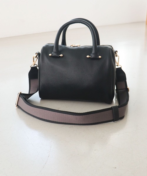 MIAN （ミアン）の「ラインテープショルダーベルト（ショルダーバッグ・レディース・ブラック/セージグリーン/チャコールグレー/ホワイト/ブラック系その他/ブラック×ブラック/ベージュ・FREE）」の11枚目の写真