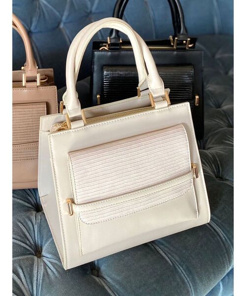 RESEXXY（リゼクシー）の「スクエアハンドバッグ（ハンドバッグ・レディース・ベージュ/ブラック/アイボリー・FREE）」の2枚目の写真