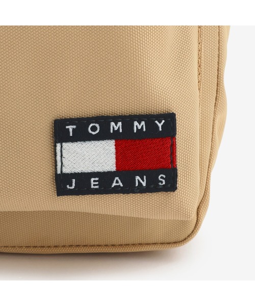 tommy jeans（トミー ジーンズ）の「デイリーリポーターバッグ（ショルダーバッグ・メンズ・ベージュ/ブラック/グレー・FREE）」の13枚目の写真