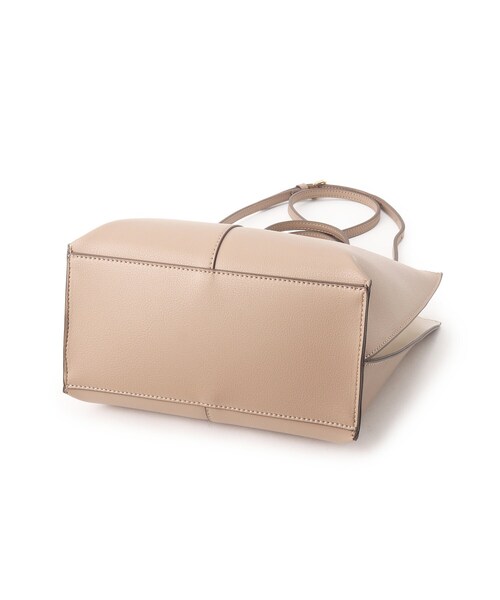 INDIVI（インディヴィ）の「◆【合皮／2WAY／ショルダー付き】バイカラーバッグ（ハンドバッグ・レディース・ブルー系9/ブラック系4/ベージュ系4・00）」の7枚目の写真
