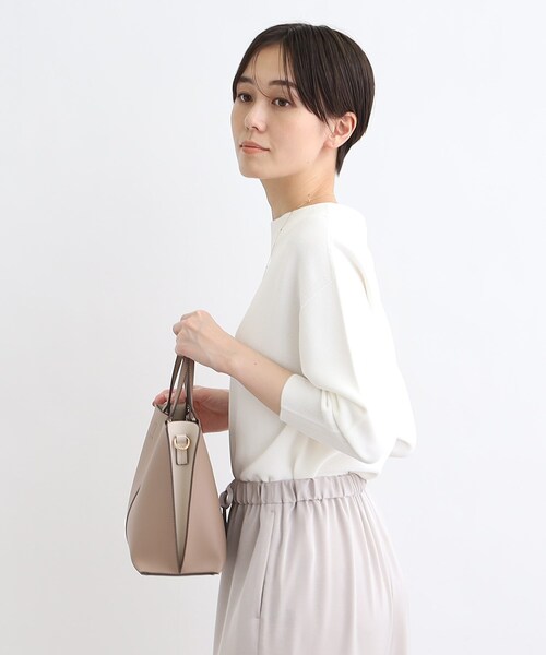 INDIVI（インディヴィ）の「◆【合皮／2WAY／ショルダー付き】バイカラーバッグ（ハンドバッグ・レディース・ブルー系9/ブラック系4/ベージュ系4・00）」の19枚目の写真