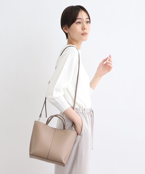 INDIVI（インディヴィ）の「◆【合皮／2WAY／ショルダー付き】バイカラーバッグ（ハンドバッグ・レディース・ブルー系9/ブラック系4/ベージュ系4・00）」の20枚目の写真