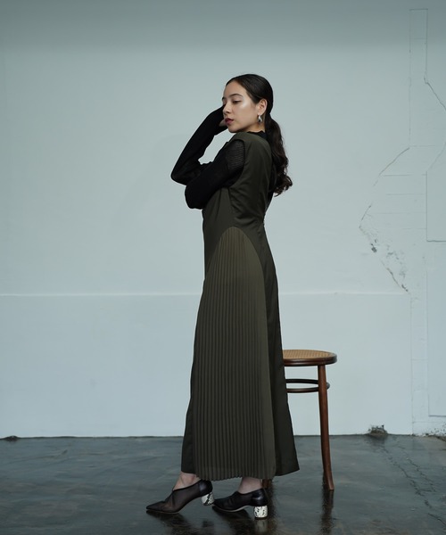 ワンピース　プードル セール】Sweater + Side Pleated Dress（ワンピース）｜Bou