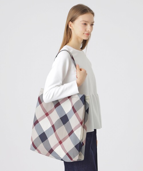 新品 ベージュ チェック柄 ブルーレーベル　クレストブリッジ BLUE LABEL CRESTBRIDGE（ブルーレーベルクレストブリッジ）の