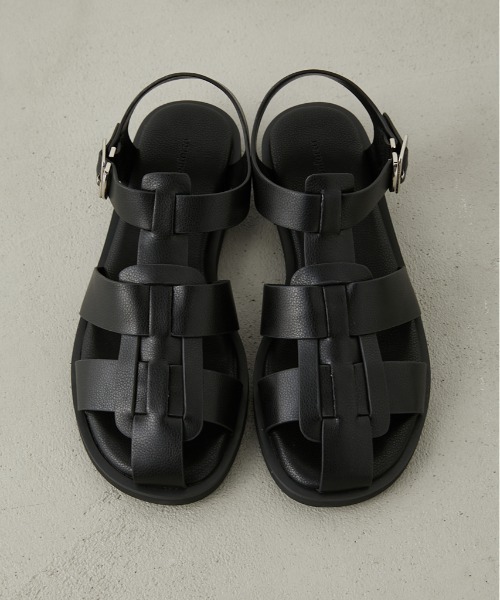 crie conforto（クリーコンフォルト）の「フラットグルカサンダル（サンダル・レディース・ホワイト/ブラック・SMALL/MEDIUM/LARGE/LL）」の2枚目の写真