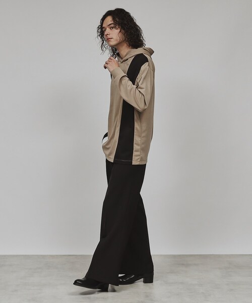 tk.TAKEO KIKUCHI（ティーケータケオキクチ）の「◆ワイドフレアパンツ（その他パンツ・メンズ・オフホワイト/ブラック・02/03）」の18枚目の写真