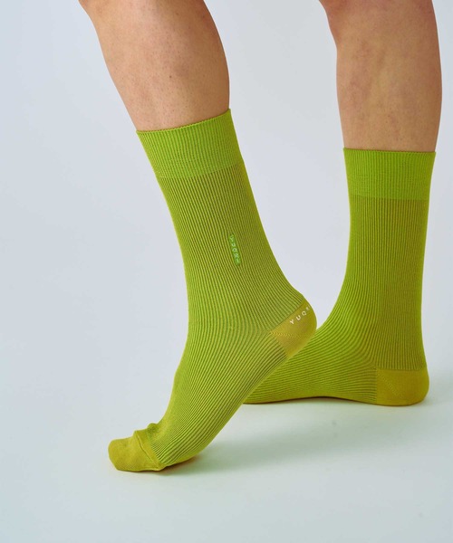 YUQRI（ユクリ）の「【YUQRI】Silky（ソックス/靴下・メンズ・ライトブルー/ブラック/ライトピンク/ライトベージュ/ネイビー/ダークグレー/ライトカーキ/ライトグレー/ホワイト/ラベンダー/オレンジ/ブラウン/レッド/エメラルド/ダークグリーン/スカイブルー/ライトグリーン/シルバーグレー/イエロー/スモークピンク/ワイン/グレイッシュブルー/ダークブルー/ダークオリーブ/ダークブラウン/ライム/ライトパープル/ライトイエロー・1/2）」の11枚目の写真