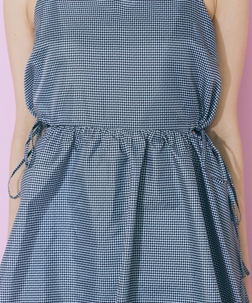 marun(マルン)の「<大きいサイズ> サイドオープンミニキャミソールワンピース marun(ワンピース・レディース・ホワイト×ブラック/ブラック・L/LL/3L/4L/5L)」の14枚目の写真