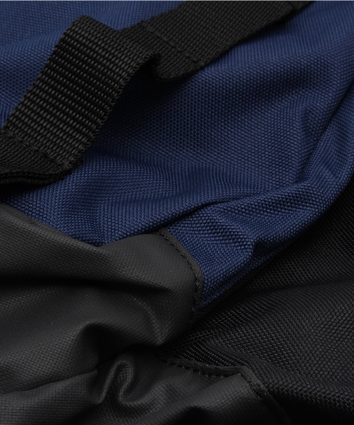 NIKE(ナイキ)の「WEGO/NIKE ブラジリア7バックパック(バックパック/リュック・メンズ・ブラック/ネイビー・FREE)」の5枚目の写真