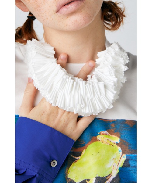 ENFOLD（エンフォルド）の「Mille-feuille Necklace（ネックレス・レディース・ホワイト/ブラック・38）」の2枚目の写真