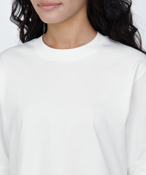 無印良品(ムジルシリョウヒン)の「婦人 涼感UVカットワイド半袖Tシャツ(Tシャツ/カットソー・レディース・イエロー/ホワイト/ライトグレー/ブラウン/ブルー・S/M/XL/L/XS)」の9枚目の写真